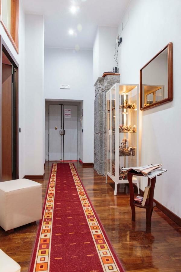 נאפולי Palazzo Carafa Della Spina Room And Apartment מראה חיצוני תמונה